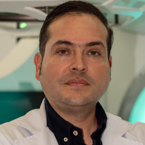 Dr. Baquero